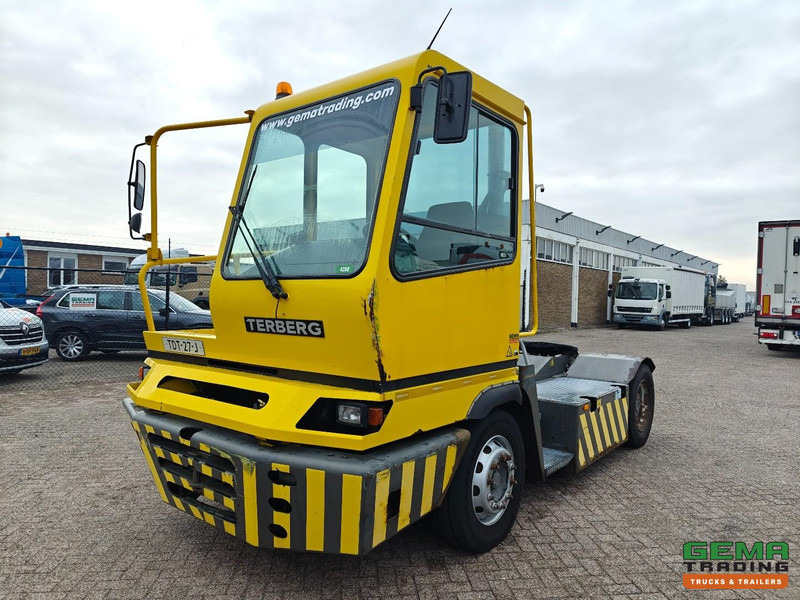 Terberg YT182 Allison - Schotel 30T - Naafreductie - Cummins - Landbouw Kenteken 40km/h - Terminaltraktor: billede 1 Terberg YT182 Allison - Schotel 30T - Naafreductie - Cummins - Landbouw Kenteken 40km/h - Terminaltraktor: billede 1