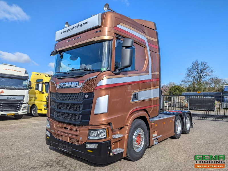 Scania S730 6x4 Topline Euro6 - V8 - Retarder - Costum Interior - Vollucht - Alcoa's - Trækker: billede 1 Scania S730 6x4 Topline Euro6 - V8 - Retarder - Costum Interior - Vollucht - Alcoa's - Trækker: billede 1