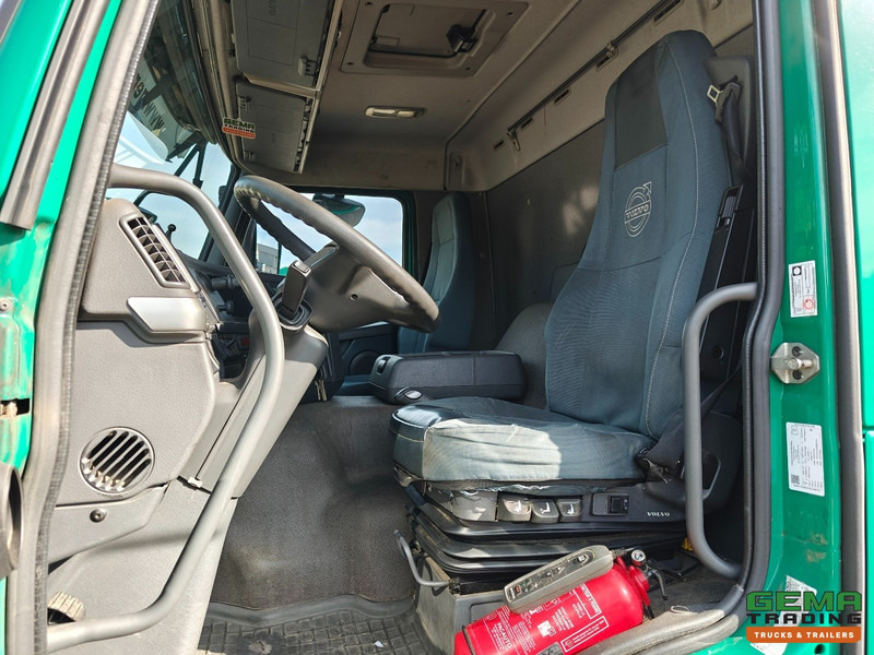 Volvo FM330 4x2 Dagcab Euro5 - KuikenBak 8.4m + Webasto Heater + Dhollandia 2000KG - Veetransport lastbil: billede 5 Volvo FM330 4x2 Dagcab Euro5 - KuikenBak 8.4m + Webasto Heater + Dhollandia 2000KG - Veetransport lastbil: billede 5