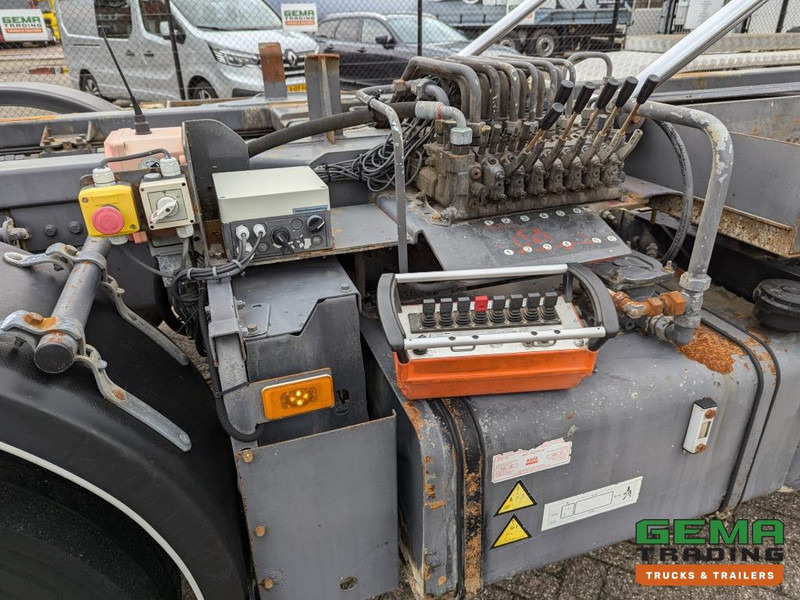 Lastbil kroghejs Volvo FMX410 8x4 /4 Daycab Euro5 - Haakarm 25T - CementSilo - RadioGrafisch - Hydr. Steunpoten - NaafReductie: billede 17