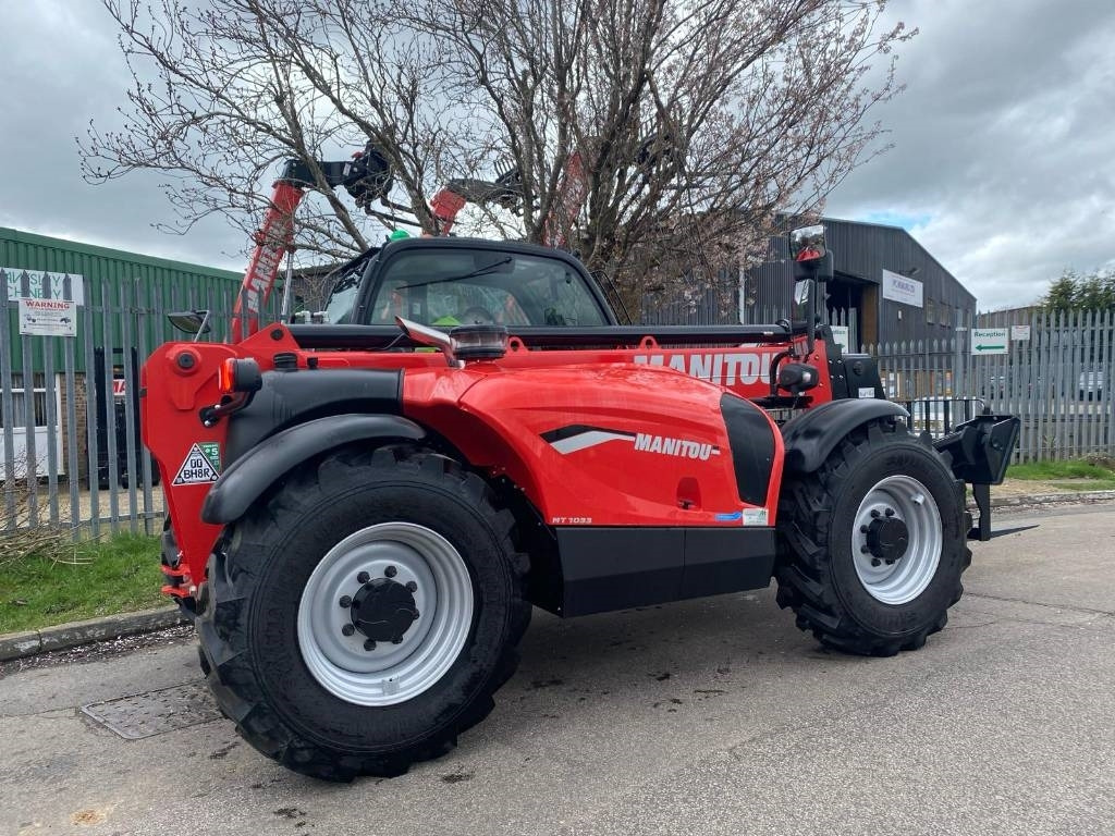 Teleskop truck Manitou MT 1033: billede 1