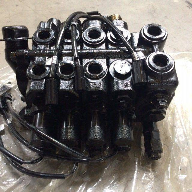 Control valve FC 4 valves - Hydraulisk ventil for Materialehåndteringsudstyr: billede 2 Control valve FC 4 valves - Hydraulisk ventil for Materialehåndteringsudstyr: billede 2