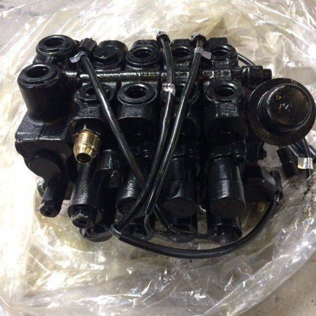 Control valve FC 4 valves - Hydraulisk ventil for Materialehåndteringsudstyr: billede 3 Control valve FC 4 valves - Hydraulisk ventil for Materialehåndteringsudstyr: billede 3