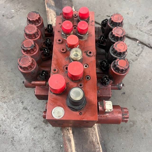 Hydraulic control valve VW12-M4 275bar - Hydraulisk ventil for Materialehåndteringsudstyr: billede 2 Hydraulic control valve VW12-M4 275bar - Hydraulisk ventil for Materialehåndteringsudstyr: billede 2