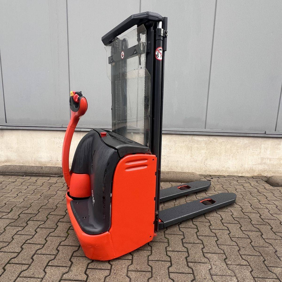 Linde L12 (379) - Stabler: billede 1 Linde L12 (379) - Stabler: billede 1