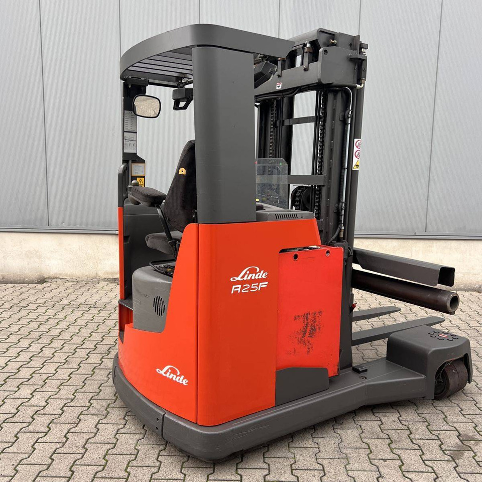 Linde R25F - Firevejs reach truck: billede 2 Linde R25F - Firevejs reach truck: billede 2