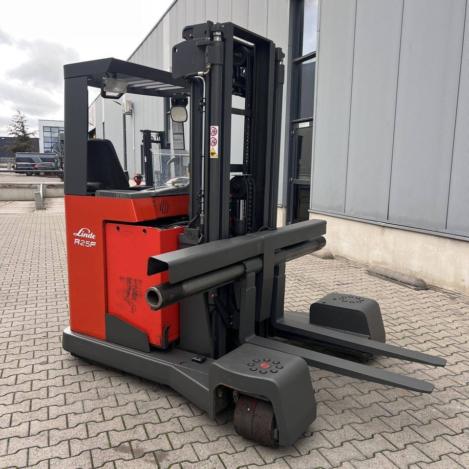 Linde R25F - Firevejs reach truck: billede 3 Linde R25F - Firevejs reach truck: billede 3