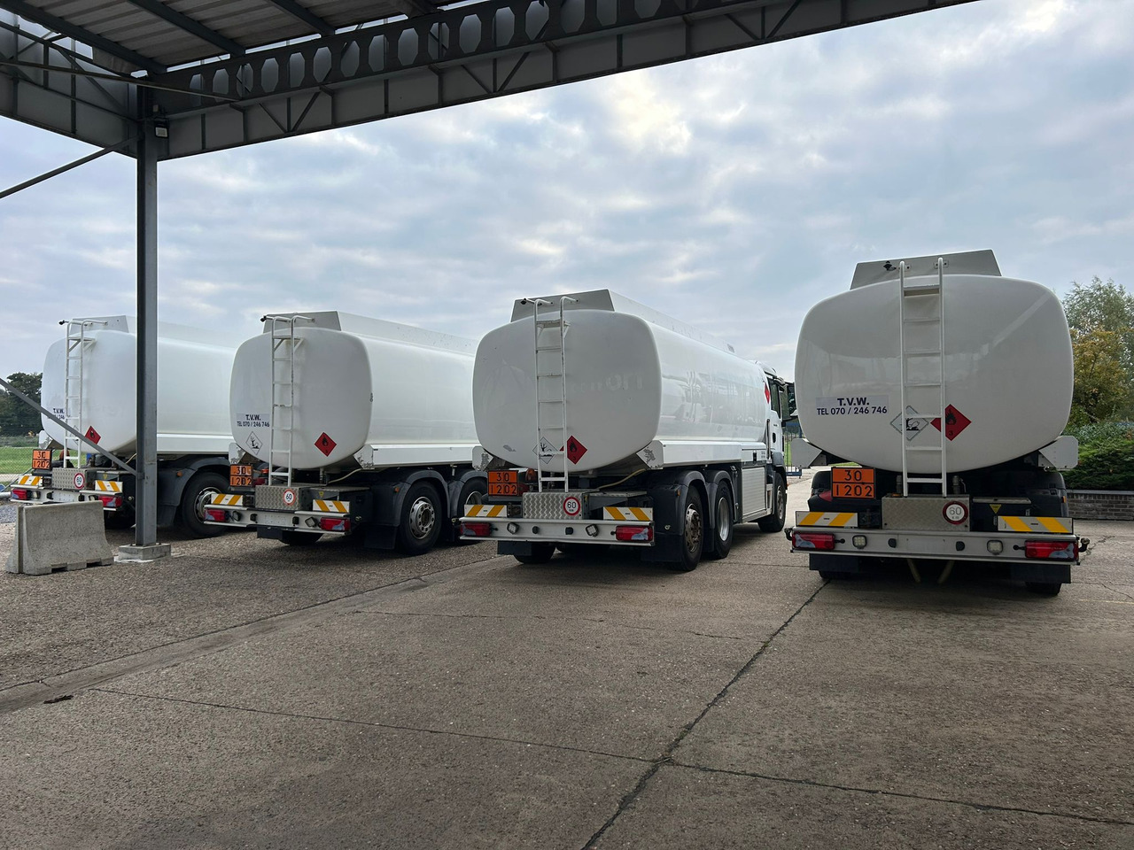 MAN TGS (lot of 4) - Tankbil: billede 4 MAN TGS (lot of 4) - Tankbil: billede 4