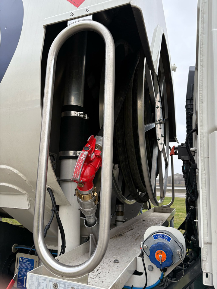 VOLVO FM380 - Tankbil: billede 2 VOLVO FM380 - Tankbil: billede 2