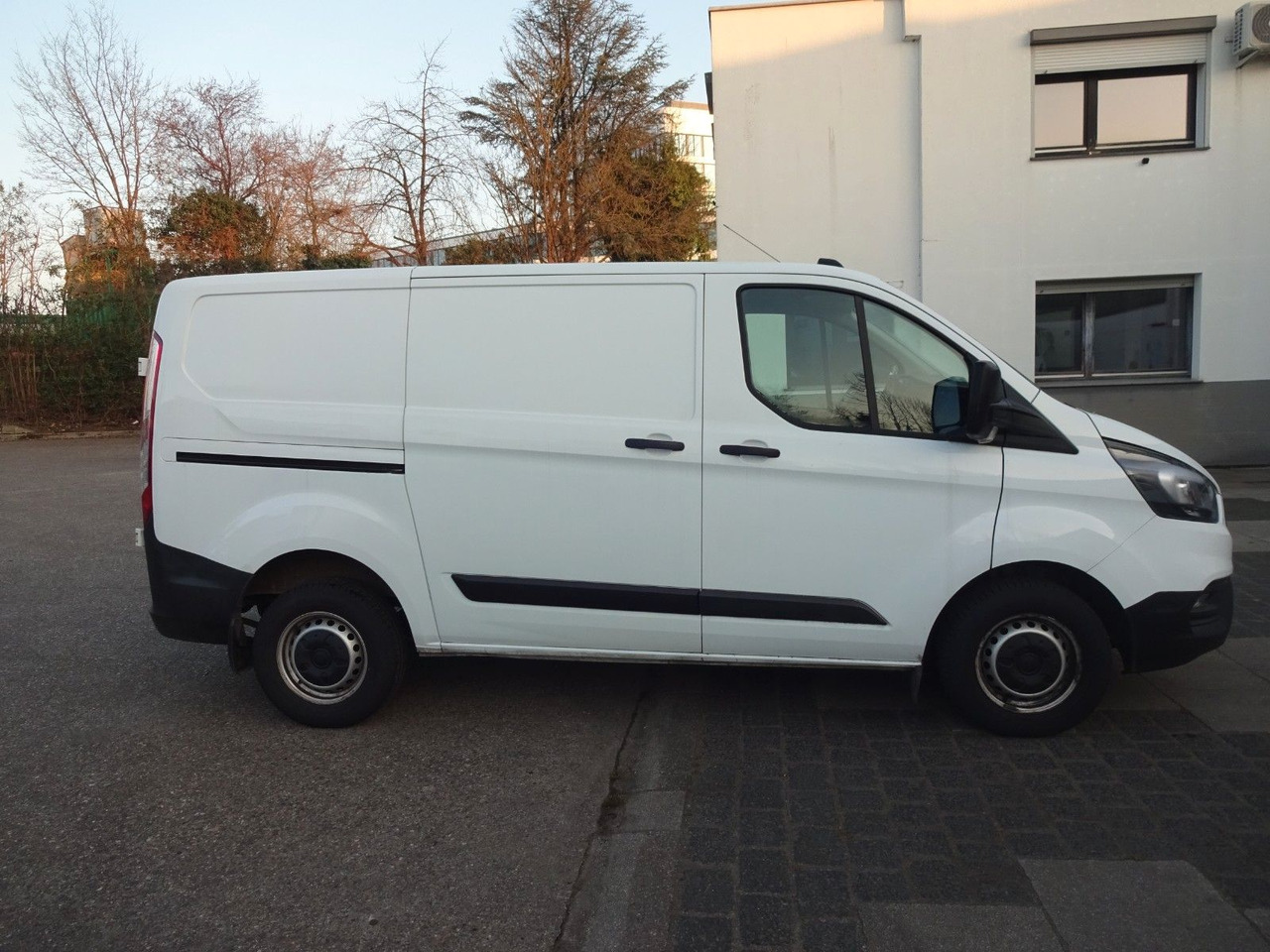 Ford Transit Custom Kasten 280 L1H1, PDC - Persontransport: billede 4 Ford Transit Custom Kasten 280 L1H1, PDC - Persontransport: billede 4