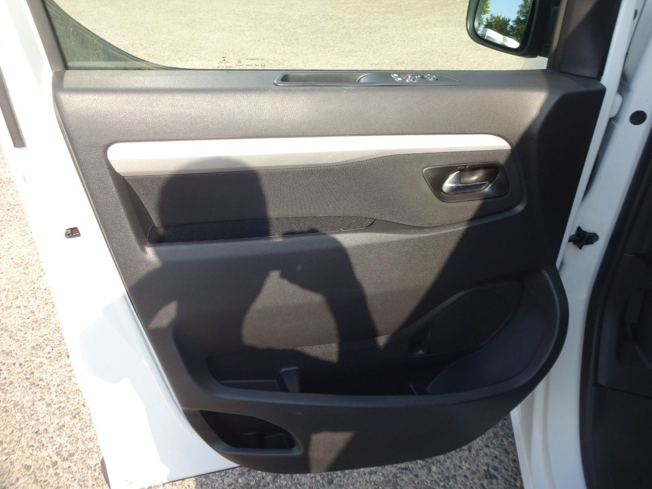 Små varebil Opel Vivaro Kasten L1H1, Klima, PDC,: billede 15 Små varebil Opel Vivaro Kasten L1H1, Klima, PDC,: billede 15