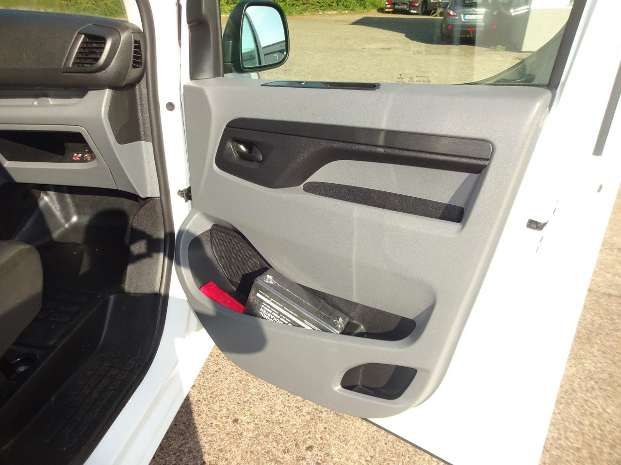 Små varebil Opel Vivaro Kasten L1H1, Klima, PDC,: billede 14 Små varebil Opel Vivaro Kasten L1H1, Klima, PDC,: billede 14