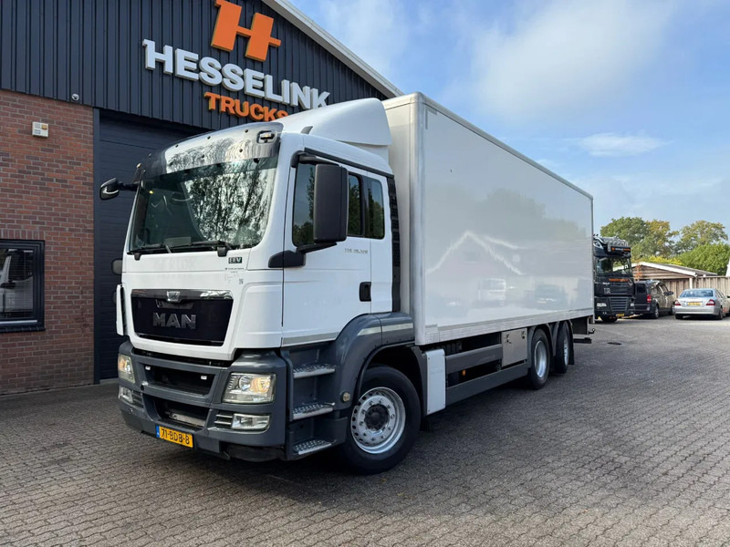 MAN TGS 26.320 Koffer Stuuras AHK 3.000KG LBW 353.980KM! NL Truck APK/TUV 11-03-2026 - Lastbil varevogn: billede 1 MAN TGS 26.320 Koffer Stuuras AHK 3.000KG LBW 353.980KM! NL Truck APK/TUV 11-03-2026 - Lastbil varevogn: billede 1