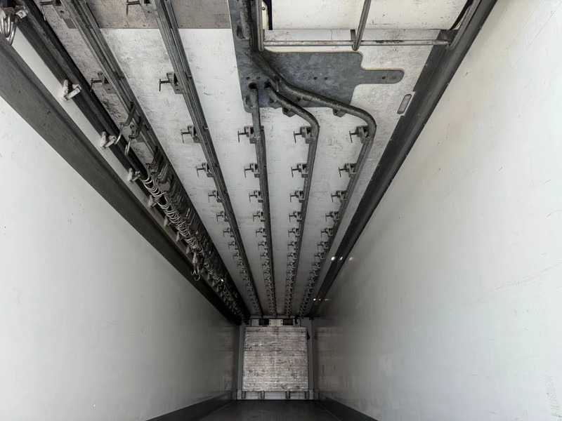 Schmitz Cargobull SKO 24 5x Meatrails Rohrbahnen Fleisch Carrier Vector 1950MT - Isotermisk sættevogn: billede 4 Schmitz Cargobull SKO 24 5x Meatrails Rohrbahnen Fleisch Carrier Vector 1950MT - Isotermisk sættevogn: billede 4