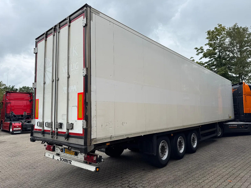 Schmitz Cargobull SKO 24 5x Meatrails Rohrbahnen Fleisch Carrier Vector 1950MT - Isotermisk sættevogn: billede 2 Schmitz Cargobull SKO 24 5x Meatrails Rohrbahnen Fleisch Carrier Vector 1950MT - Isotermisk sættevogn: billede 2