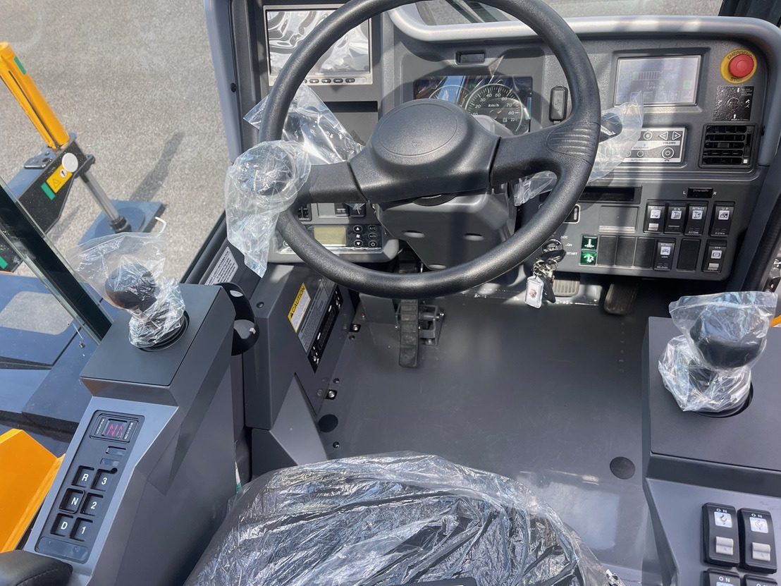 Ny Mobilkran KATO CR-130Rv - 13 Ton Crane - Joystick Control & Stage V Engine: billede 28