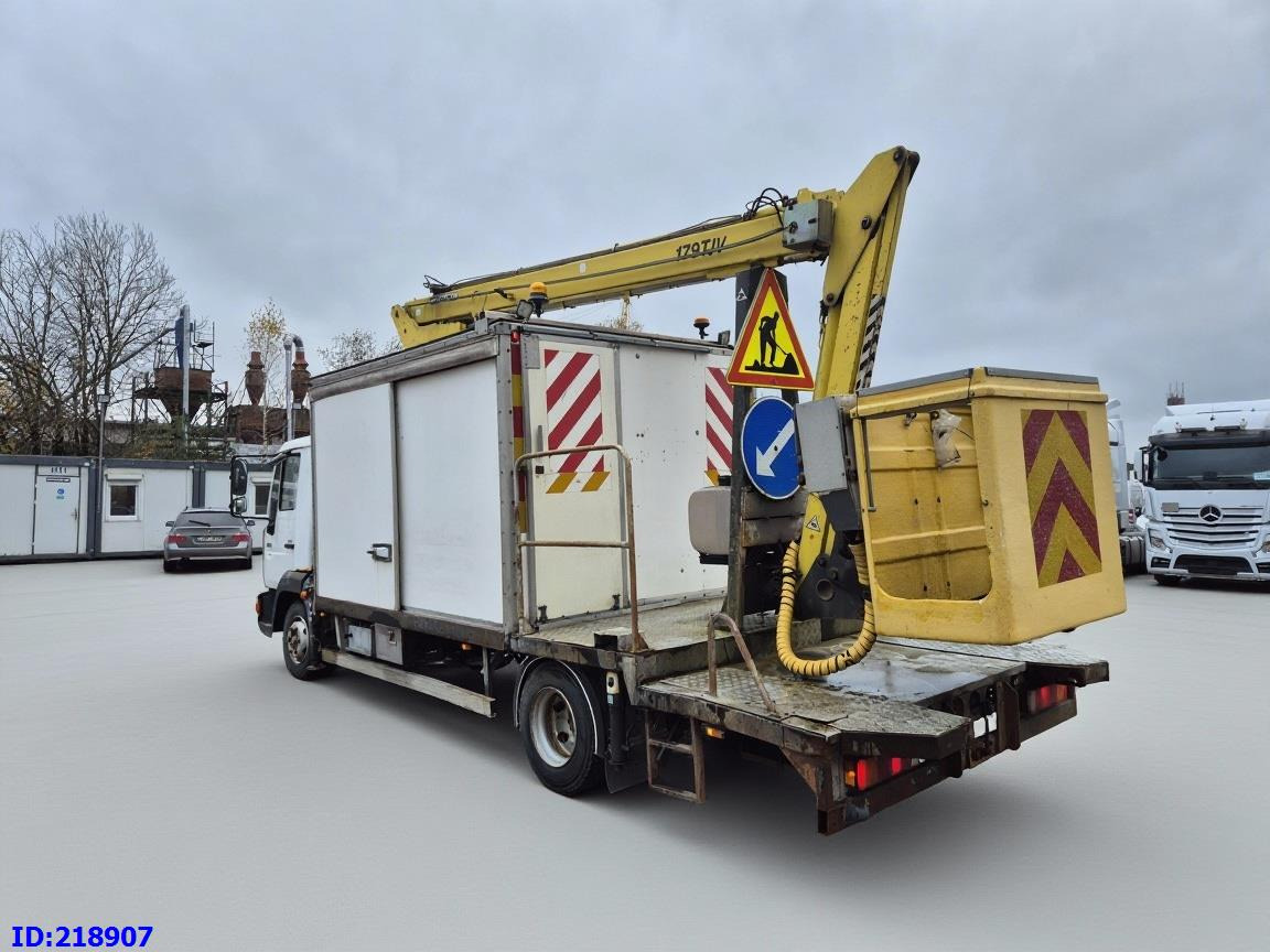 MAN LE 220C + Sky King 179TV - Lastbil med mandskabslift, Utility/ Speciel maskine: billede 5 MAN LE 220C + Sky King 179TV - Lastbil med mandskabslift, Utility/ Speciel maskine: billede 5