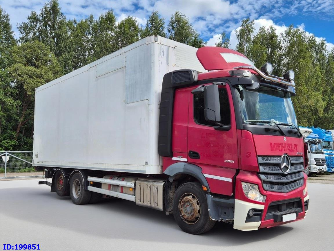 MERCEDES-BENZ Actros 2551 6x2 Euro5 - Lastbil varevogn: billede 2 MERCEDES-BENZ Actros 2551 6x2 Euro5 - Lastbil varevogn: billede 2
