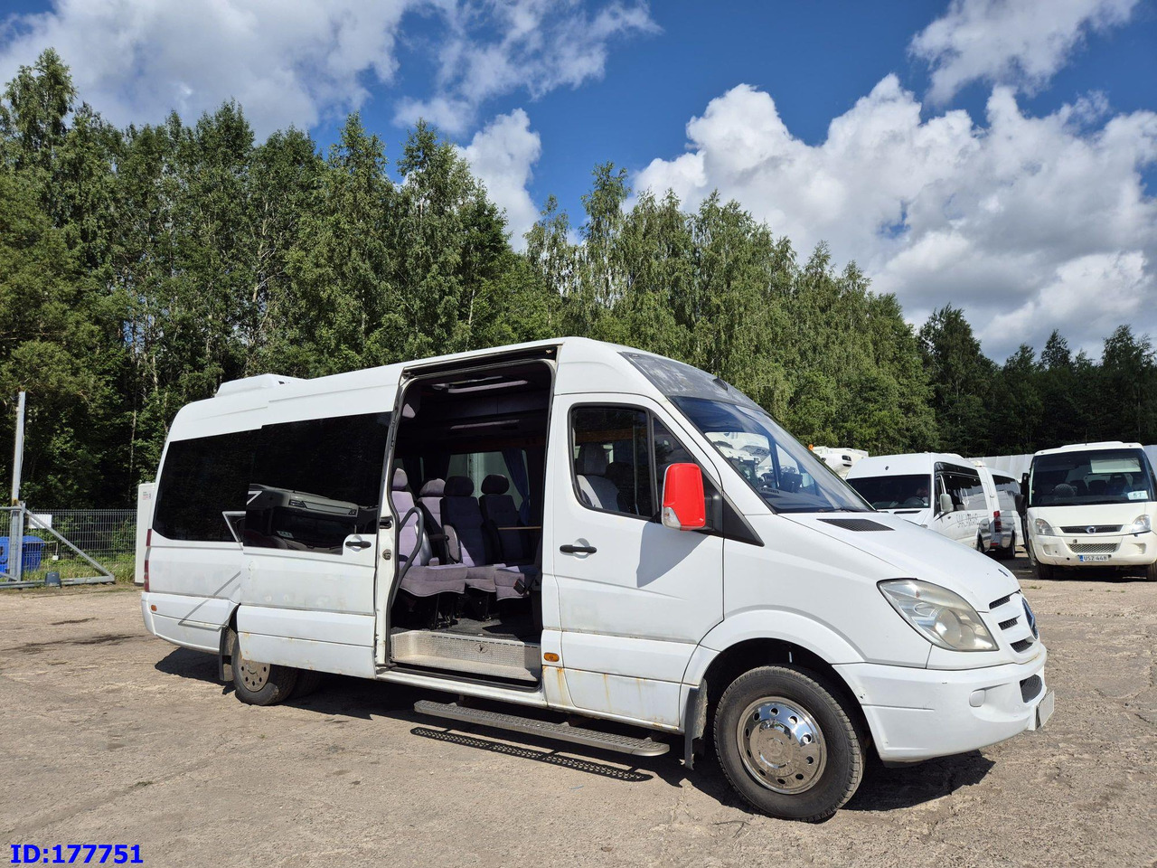 MERCEDES-BENZ Sprinter 518 - VIP - 17-seater - Turistbus: billede 4 MERCEDES-BENZ Sprinter 518 - VIP - 17-seater - Turistbus: billede 4