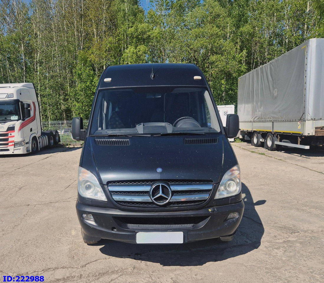 MERCEDES-BENZ Sprinter 519 VIP - 17 Seater - Turistbus: billede 2 MERCEDES-BENZ Sprinter 519 VIP - 17 Seater - Turistbus: billede 2
