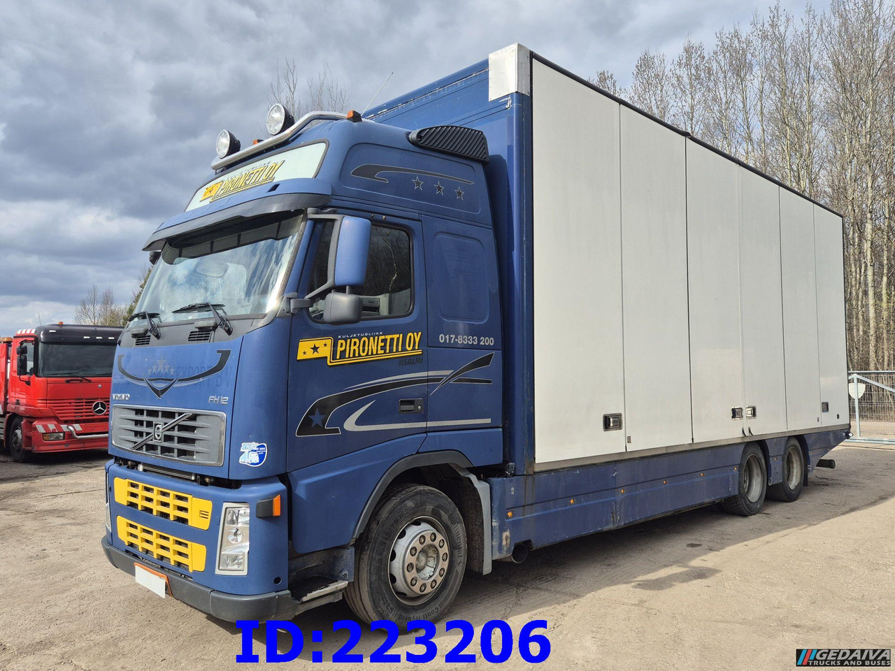 VOLVO FH12 420HP 6x2 - Isotermisk lastbil: billede 1 VOLVO FH12 420HP 6x2 - Isotermisk lastbil: billede 1
