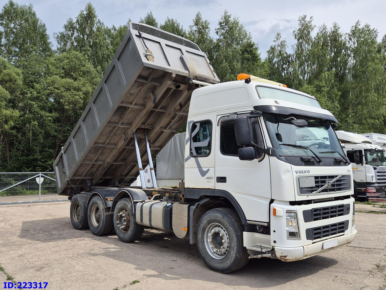 VOLVO FM13 480HP 8x4 (Big axle) - Tipvogn lastbil: billede 4 VOLVO FM13 480HP 8x4 (Big axle) - Tipvogn lastbil: billede 4