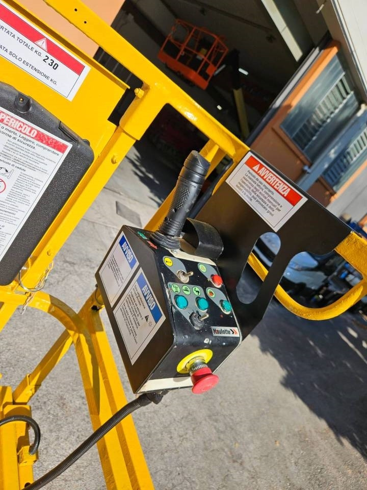 Haulotte Compact 10 N - Sakselift: billede 2 Haulotte Compact 10 N - Sakselift: billede 2