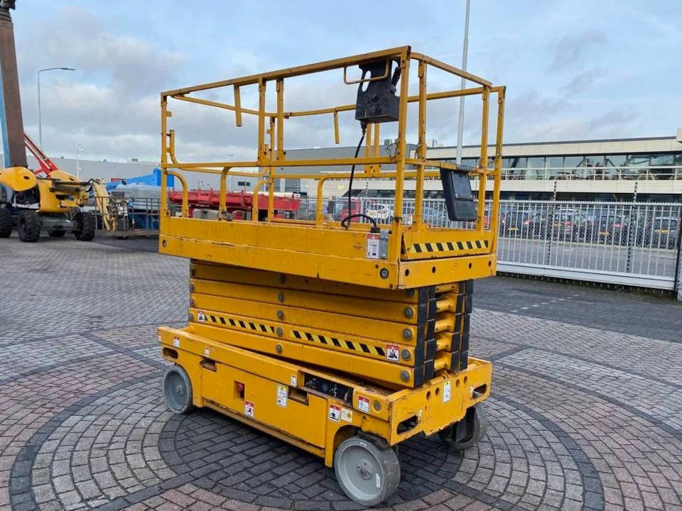 Haulotte Compact 14 - Sakselift: billede 1 Haulotte Compact 14 - Sakselift: billede 1