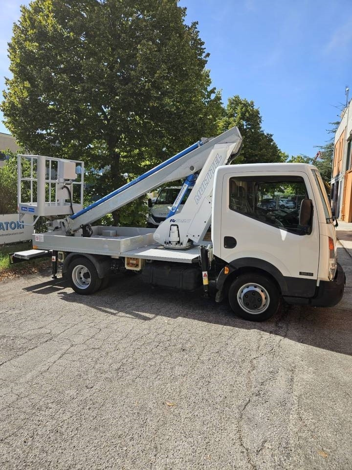 Lastbil med mandskabslift Multitel ALU 145: billede 7