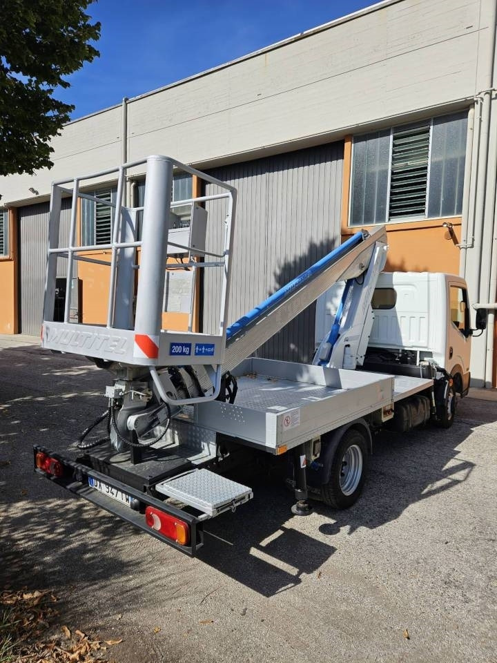 Lastbil med mandskabslift Multitel ALU 145: billede 6