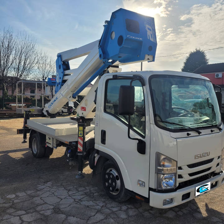 SOCAGE 20D - Lastbil med mandskabslift: billede 1 SOCAGE 20D - Lastbil med mandskabslift: billede 1