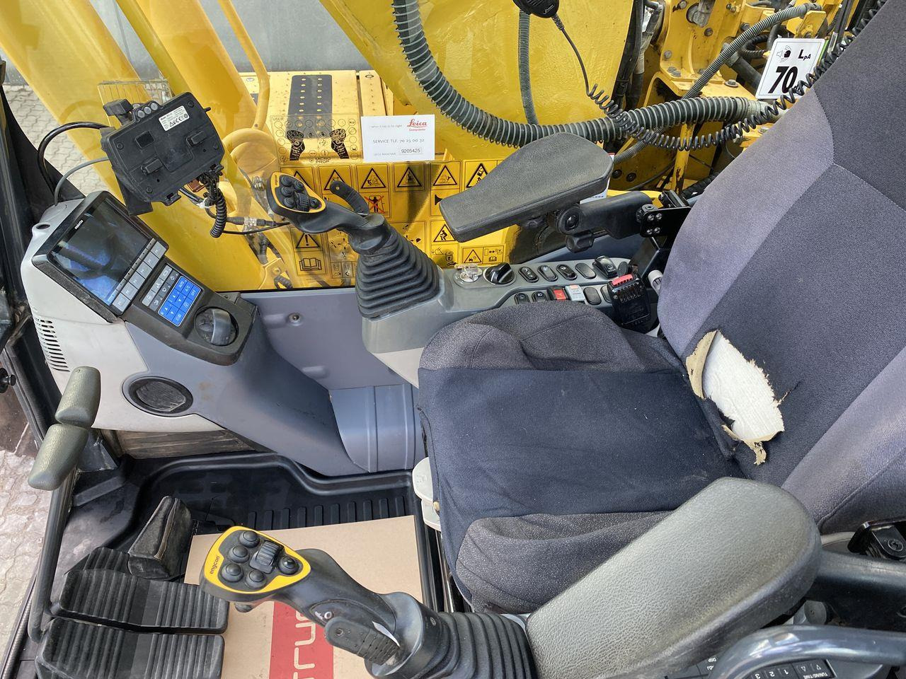 Komatsu PC240LC-11 - Bæltegravemaskine: billede 3 Komatsu PC240LC-11 - Bæltegravemaskine: billede 3