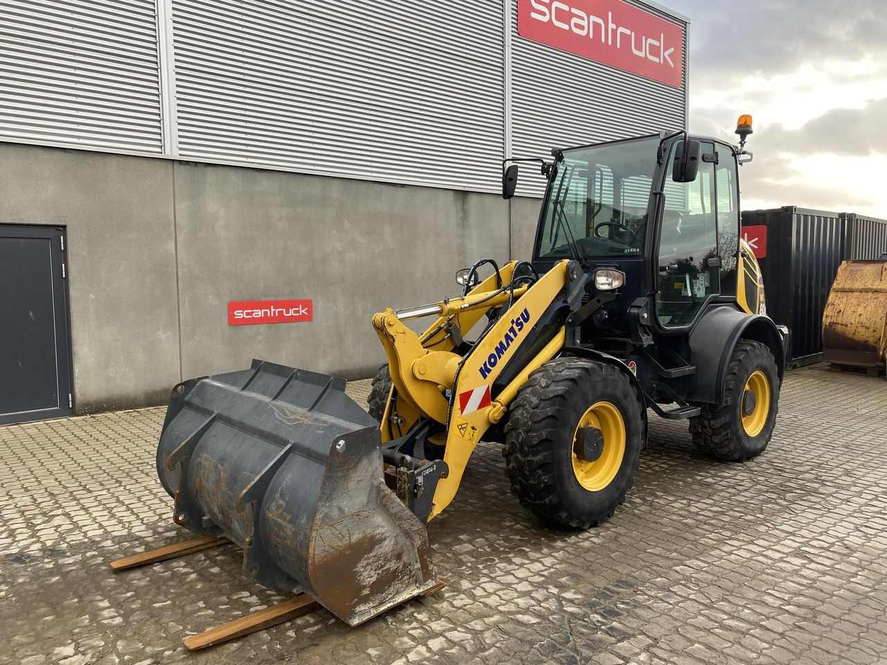 Komatsu WA80M-8EO - Minilæsser: billede 1 Komatsu WA80M-8EO - Minilæsser: billede 1