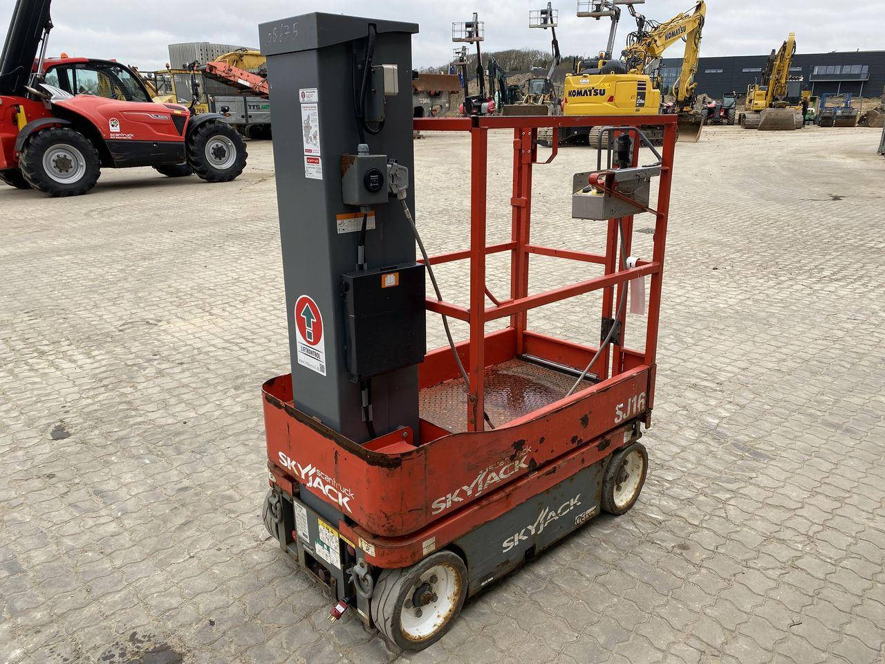 Skyjack SJ16 - Søjlelift: billede 4 Skyjack SJ16 - Søjlelift: billede 4