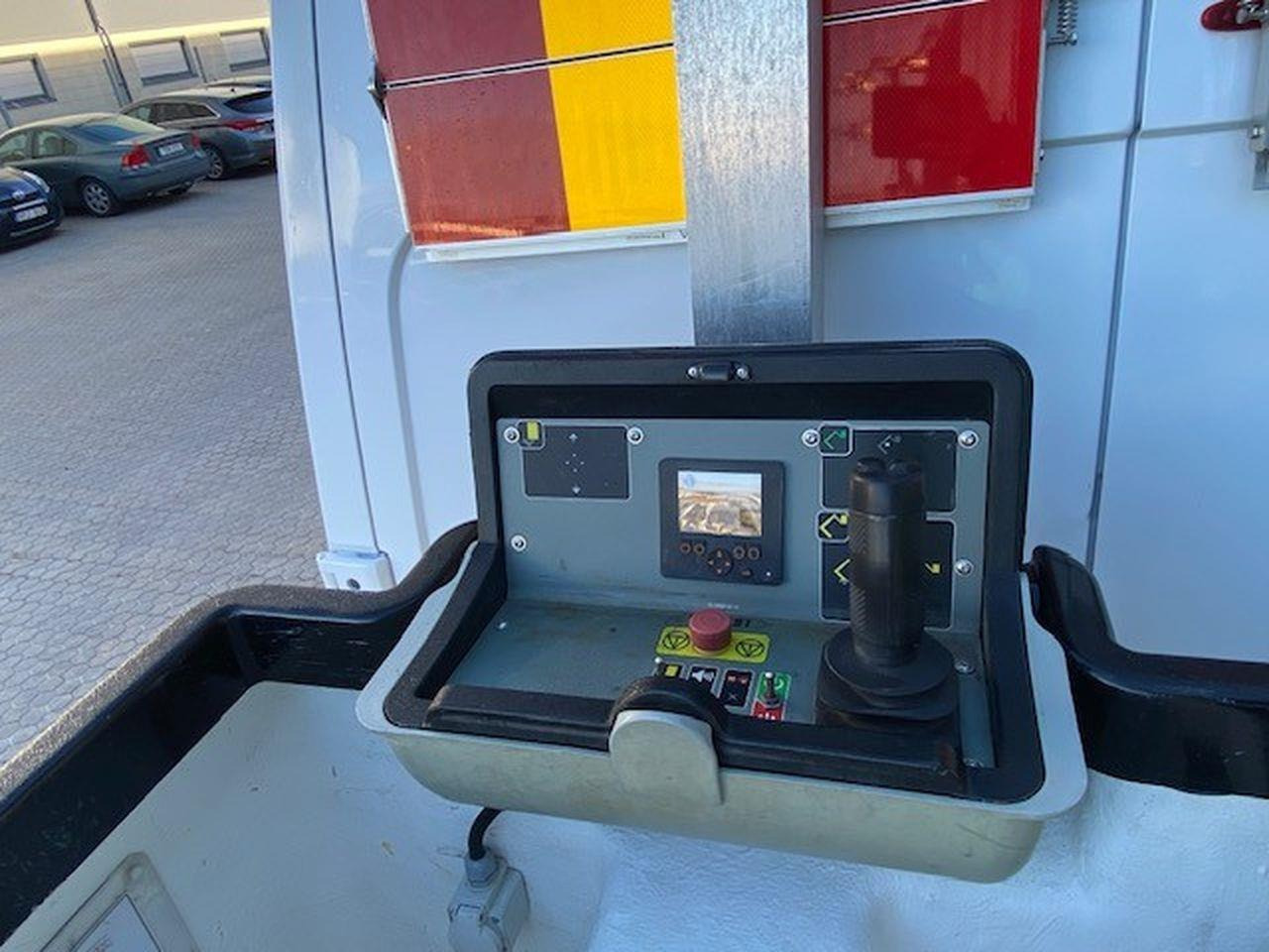 Versalift VTE 34-125 - Lastbil med mandskabslift: billede 5 Versalift VTE 34-125 - Lastbil med mandskabslift: billede 5