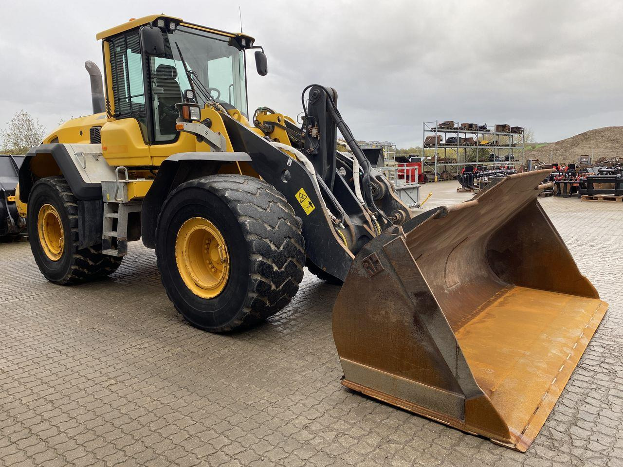 Volvo L120G - Gummihjulslæsser: billede 5 Volvo L120G - Gummihjulslæsser: billede 5