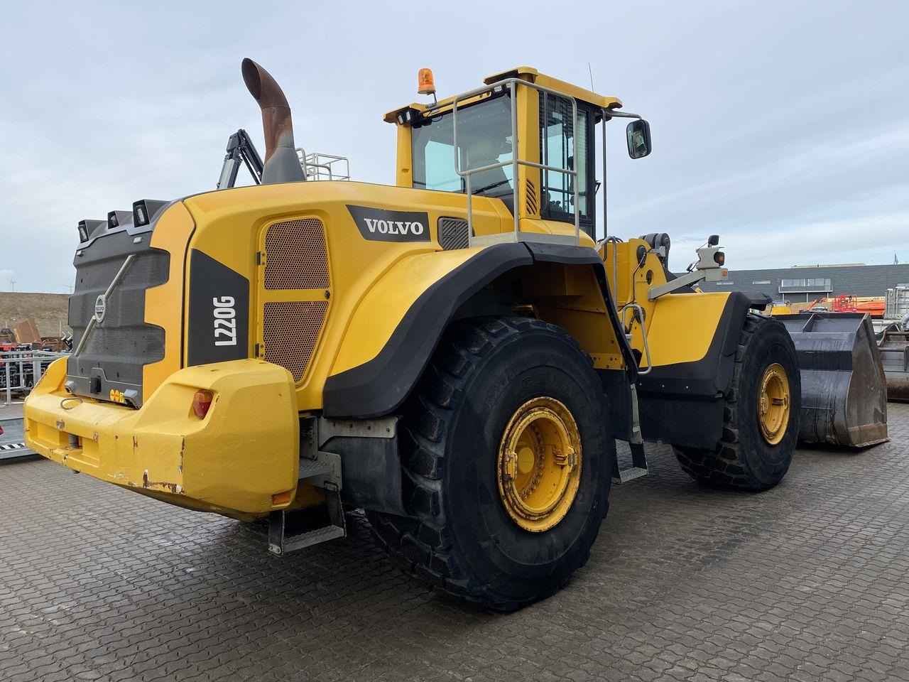 Volvo L220G - Gummihjulslæsser: billede 4 Volvo L220G - Gummihjulslæsser: billede 4