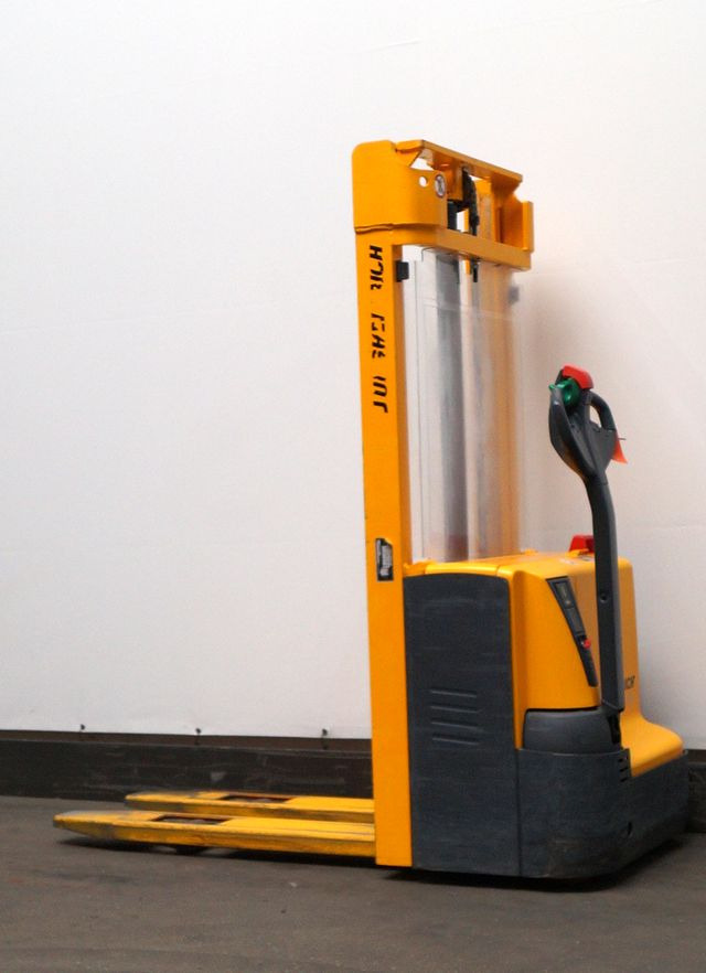 Jungheinrich EJC110 - Stabler: billede 2 Jungheinrich EJC110 - Stabler: billede 2