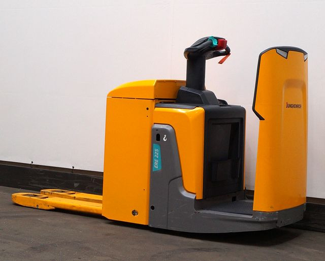 Jungheinrich ERE225 - Håndløftevogn: billede 2 Jungheinrich ERE225 - Håndløftevogn: billede 2