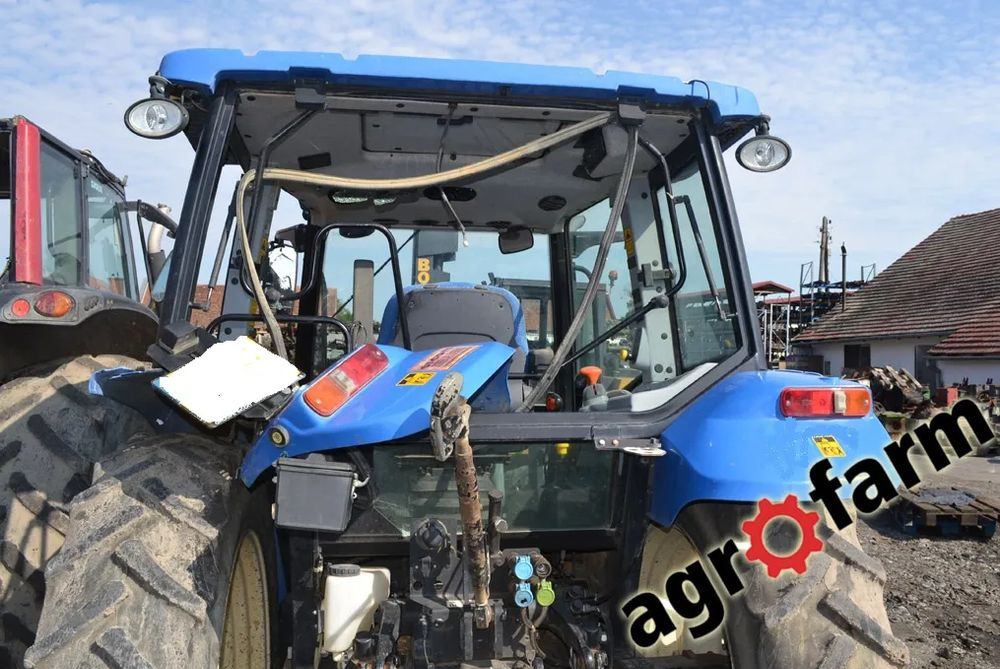 New Holland T5050 skrzynia silnik most obudowa piasta blok zawór - Gearkasse for Landbrugsmaskine: billede 1 New Holland T5050 skrzynia silnik most obudowa piasta blok zawór - Gearkasse for Landbrugsmaskine: billede 1