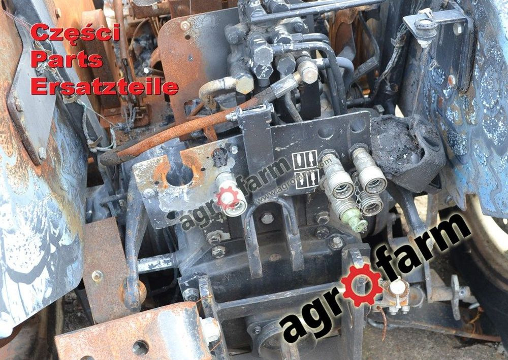 New Holland TD4040F części, skrzynia biegów, oś - Gearkasse: billede 2 New Holland TD4040F części, skrzynia biegów, oś - Gearkasse: billede 2