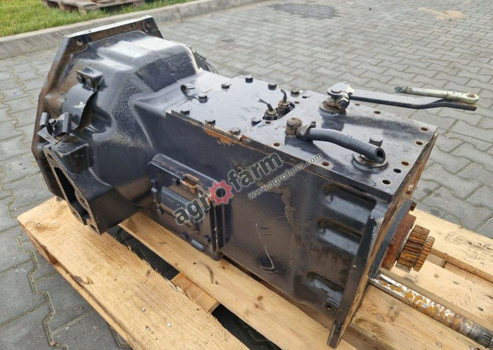 Skrzynia biegów Case CX 105 xtrashift 600100 - Gearkasse: billede 2 Skrzynia biegów Case CX 105 xtrashift 600100 - Gearkasse: billede 2