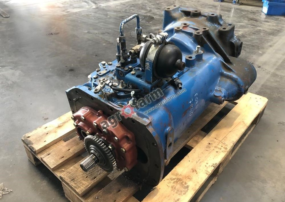 Skrzynia biegów Ford 7840 F0NN7003FD - Gearkasse: billede 2 Skrzynia biegów Ford 7840 F0NN7003FD - Gearkasse: billede 2