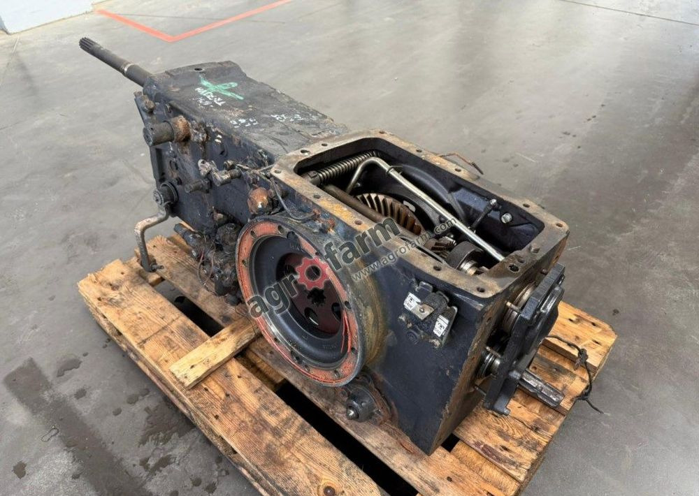 Skrzynia biegów New Holland TN70VA - Gearkasse: billede 2 Skrzynia biegów New Holland TN70VA - Gearkasse: billede 2