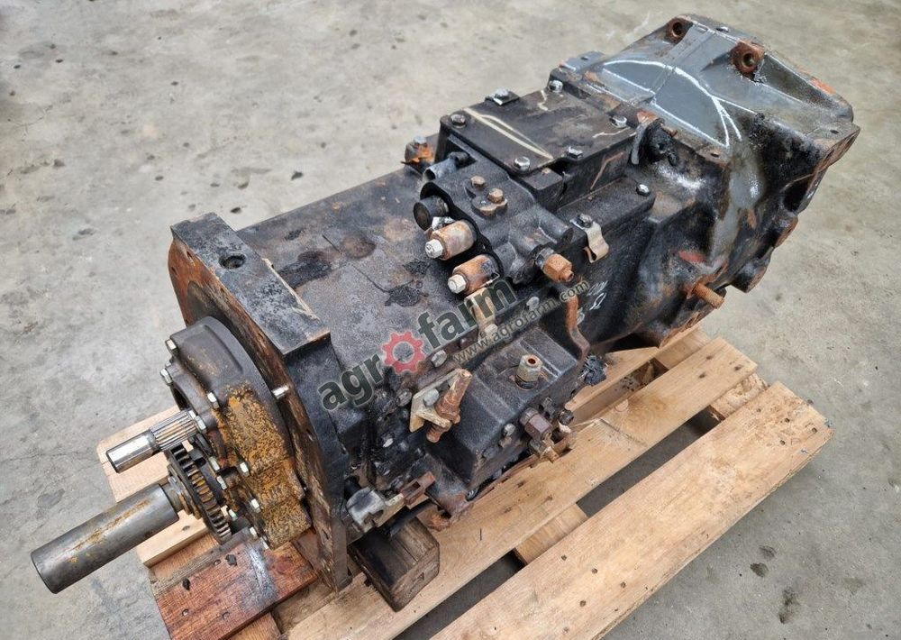 Skrzynia biegów New Holland TS100 - Gearkasse: billede 3 Skrzynia biegów New Holland TS100 - Gearkasse: billede 3