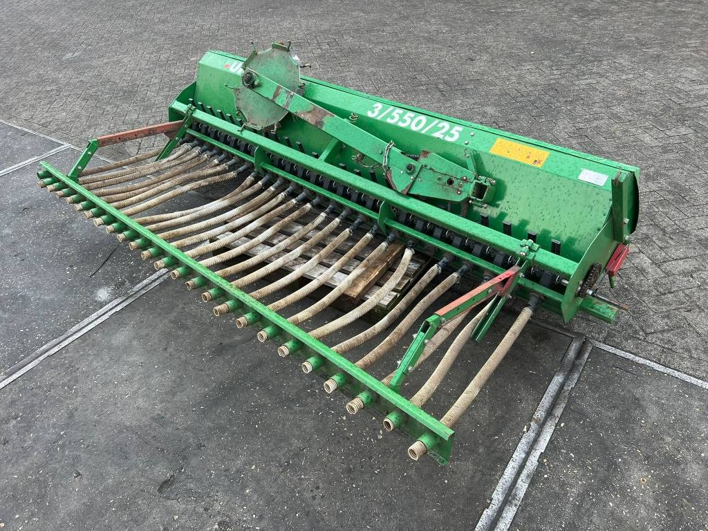 Unia 3/550/25 zaaimachine - Såmaskine: billede 1 Unia 3/550/25 zaaimachine - Såmaskine: billede 1
