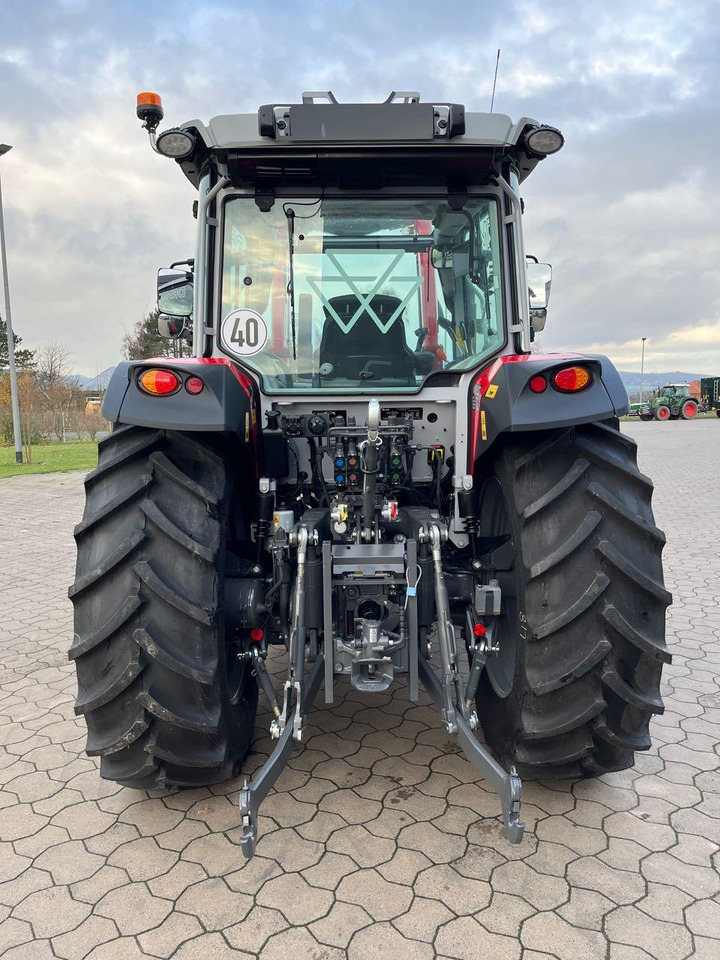 Massey Ferguson 5M.115 Dyna-4 Essential - Traktor: billede 4 Massey Ferguson 5M.115 Dyna-4 Essential - Traktor: billede 4