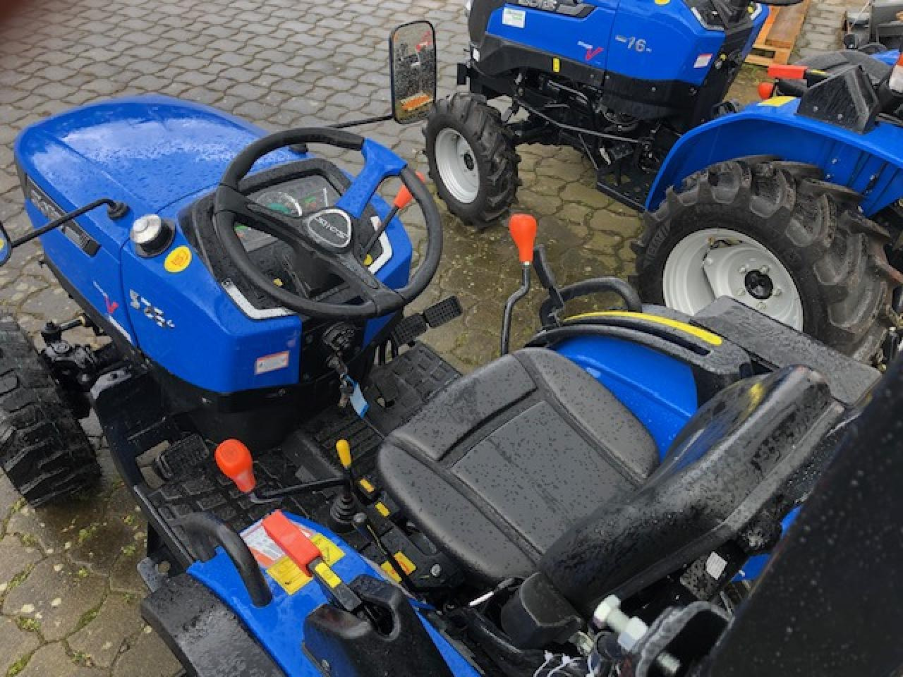 Solis 26 6+2 Seitenschalter - Traktor: billede 5 Solis 26 6+2 Seitenschalter - Traktor: billede 5