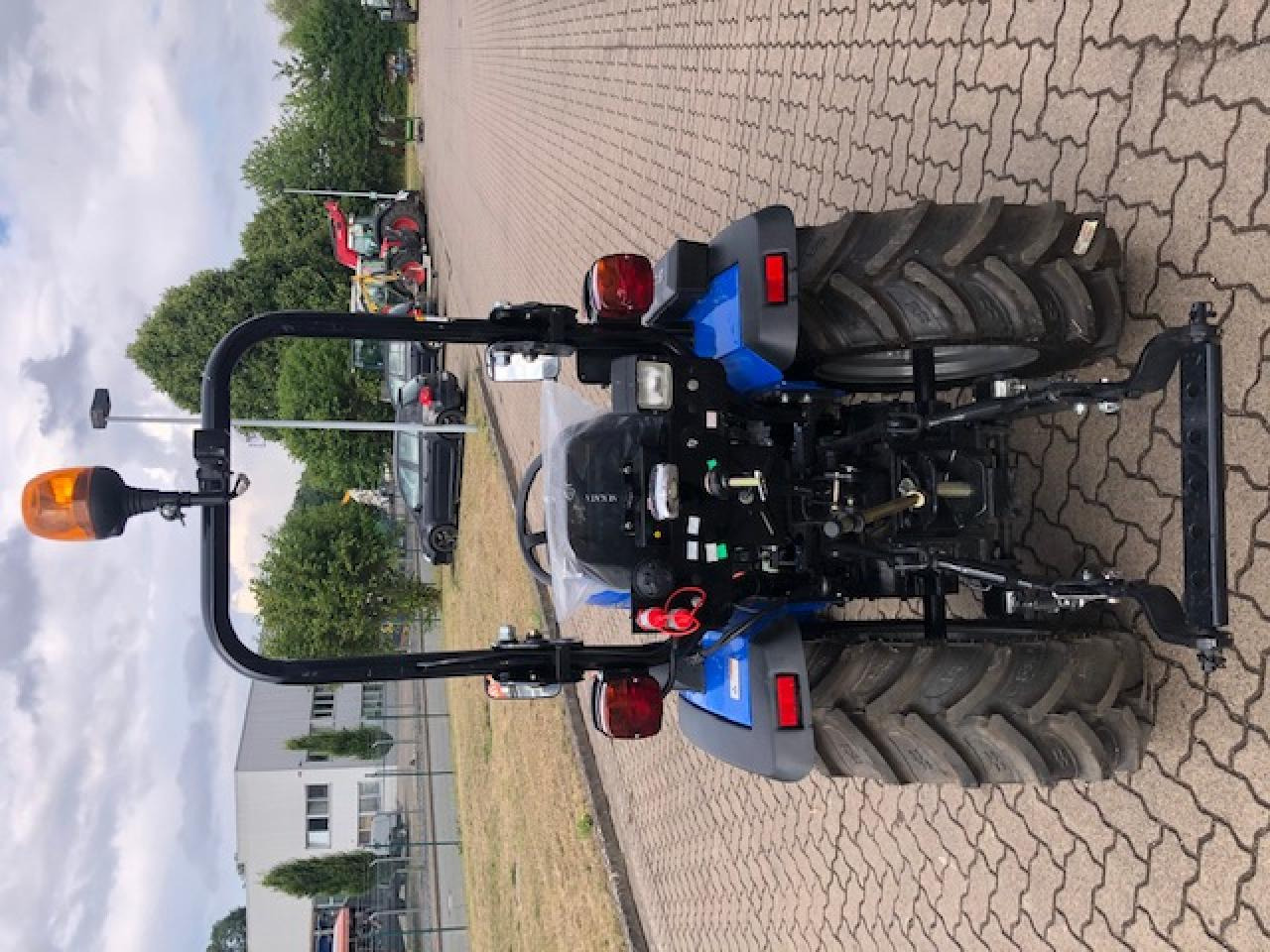 Solis 26 6+2 - Traktor: billede 4 Solis 26 6+2 - Traktor: billede 4