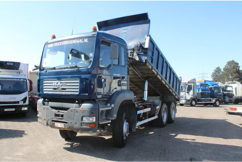 MAN TGA 33.360 + 6X6 + MANUAL - Tipvogn lastbil: billede 2 MAN TGA 33.360 + 6X6 + MANUAL - Tipvogn lastbil: billede 2
